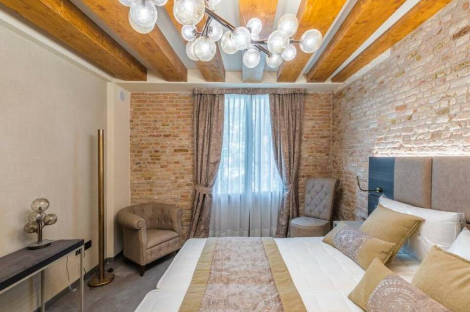 Hotel Aquarius 2
