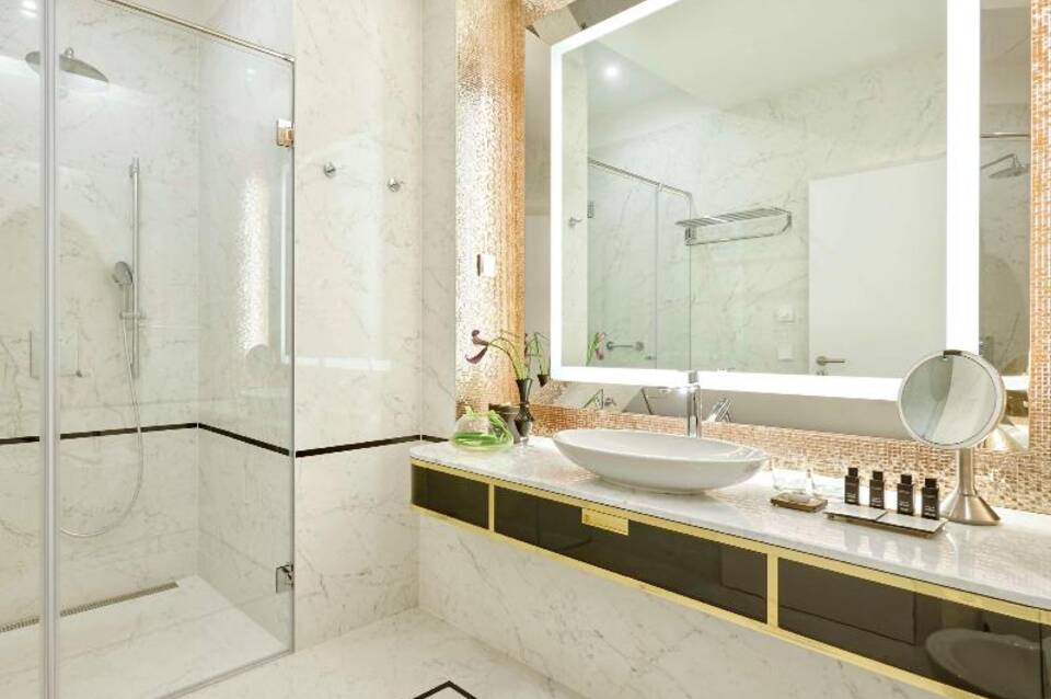 Párisi Udvar Hotel Budapest 4