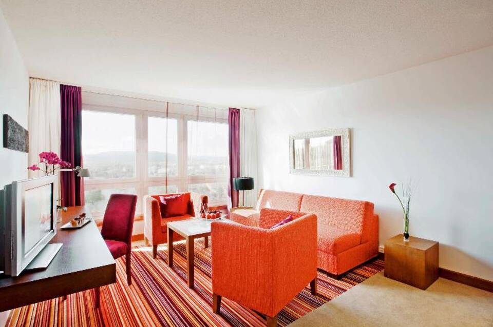 Mövenpick Hotel Zürich Airport 5