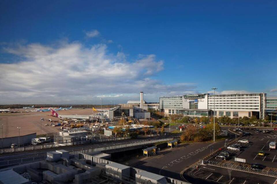 Radisson Blu Manchester Airport 5
