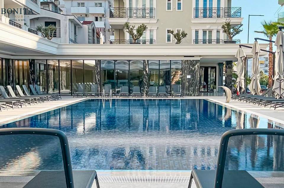 Bonita Luxury Resort 2