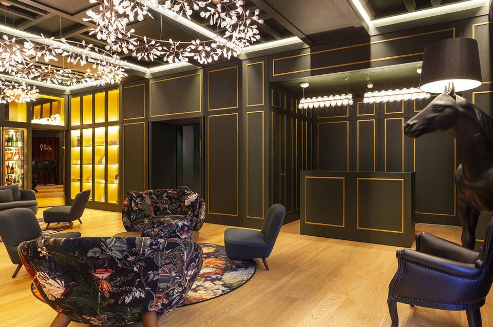 Art Legacy Hotel 3