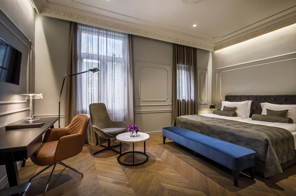Hotel Ambasador 4