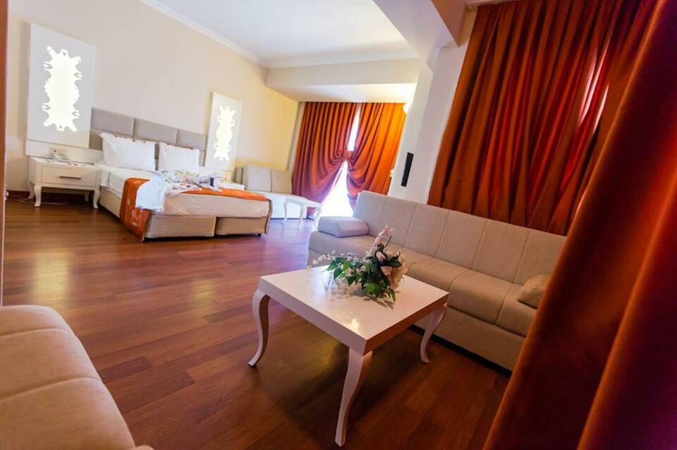Grand Miramor Hotel 4