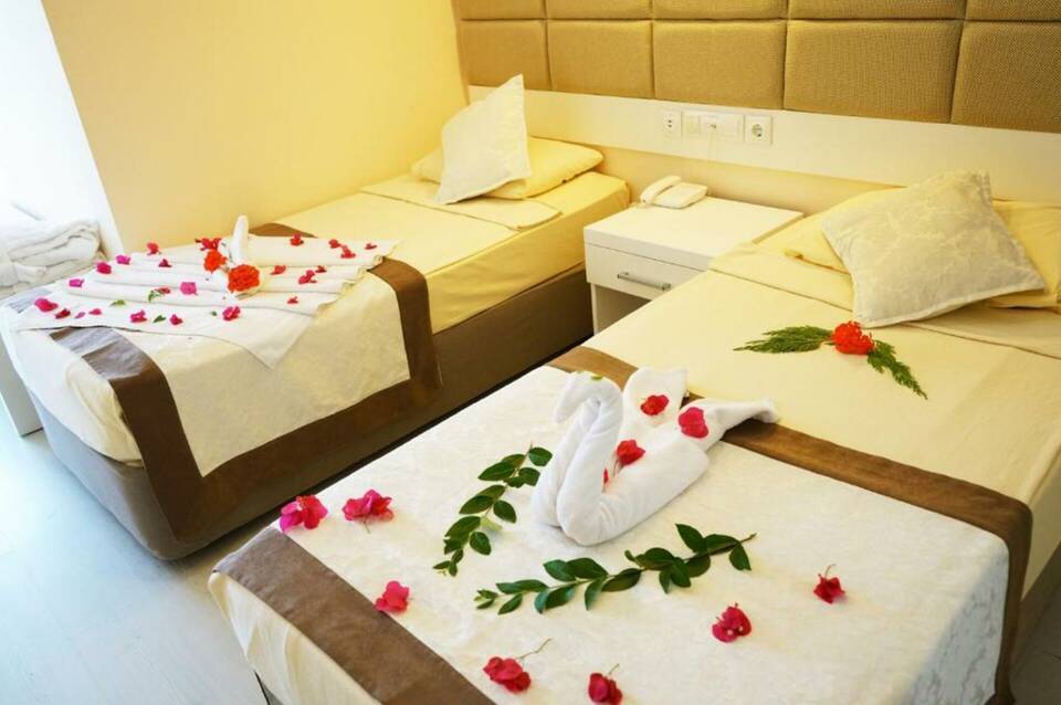 Grand Miramor Hotel 5