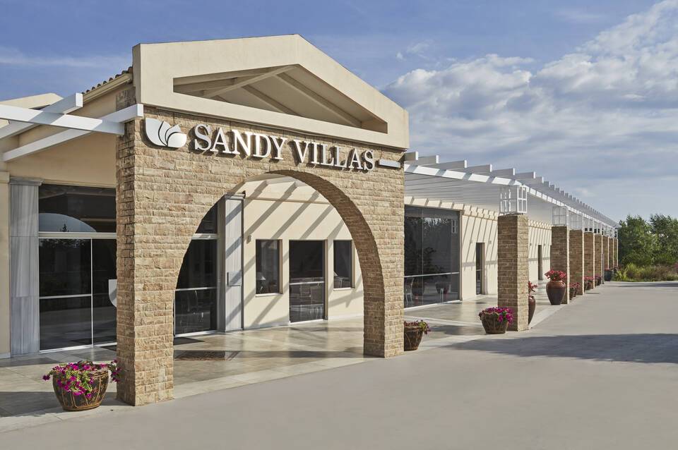 Sandy Villas Resort 2