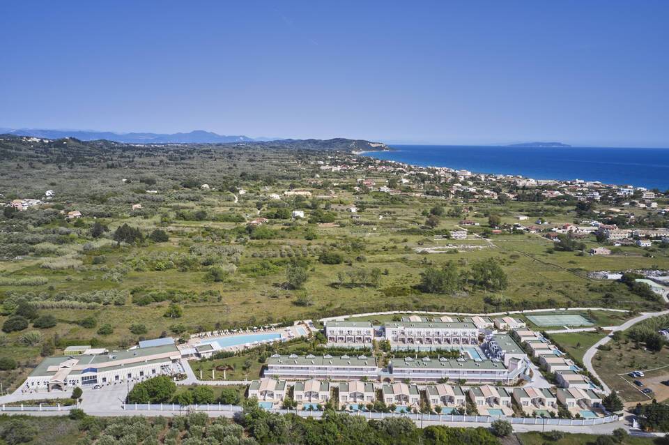 Sandy Villas Resort 4