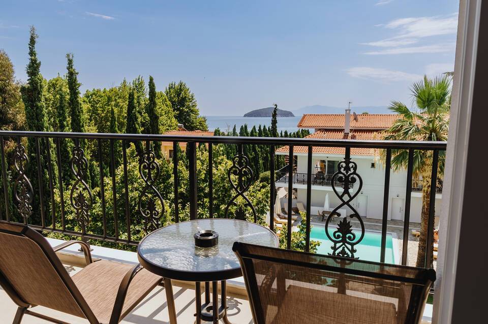 Blue Bay Hotel 3