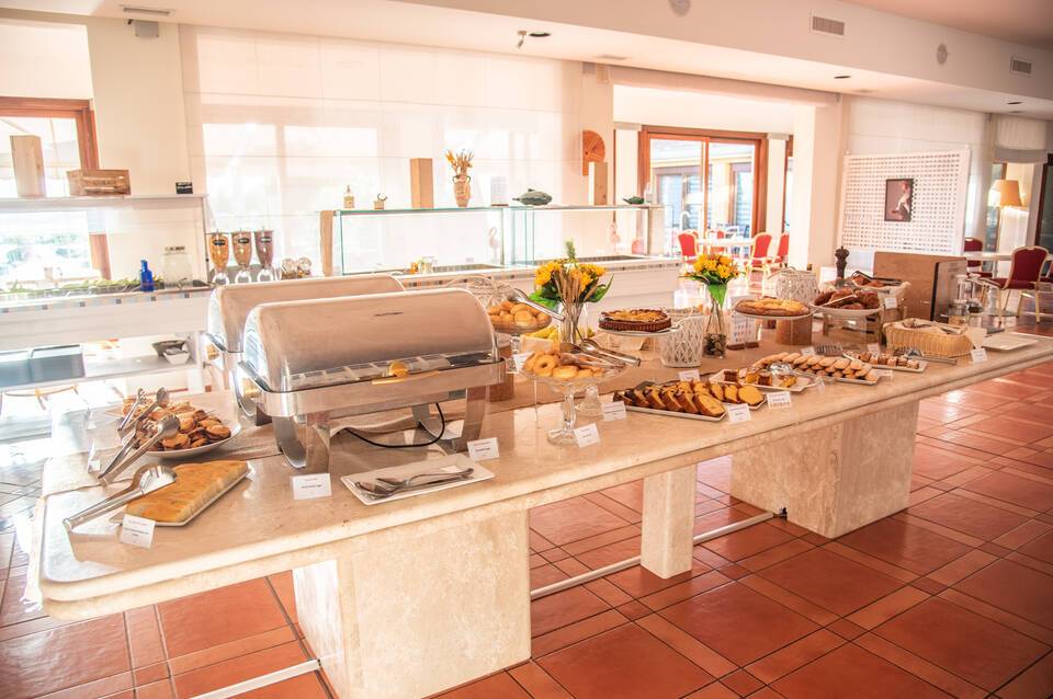 Hotel Santa Gilla 4