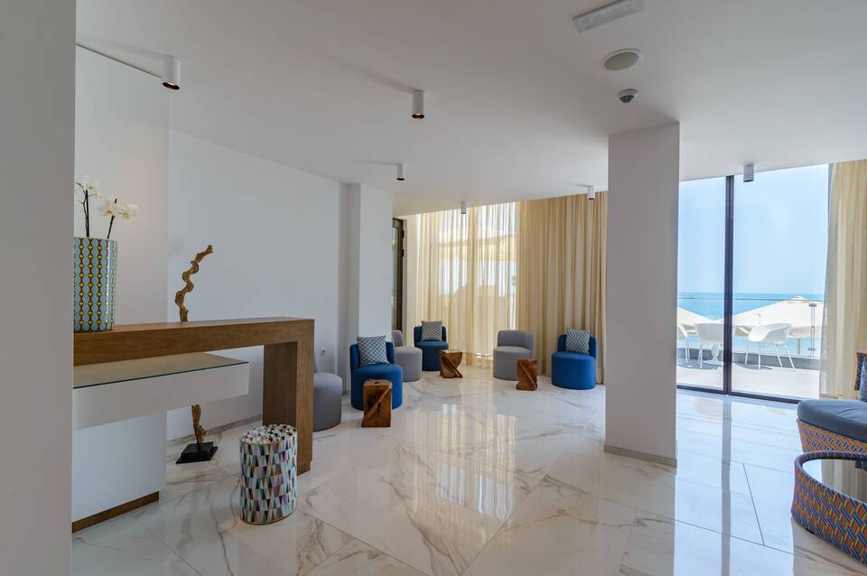 Hvd Nympha Hotel 4