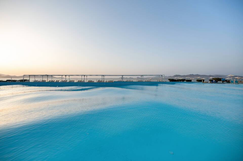 White Olive Marine Aquapark 3