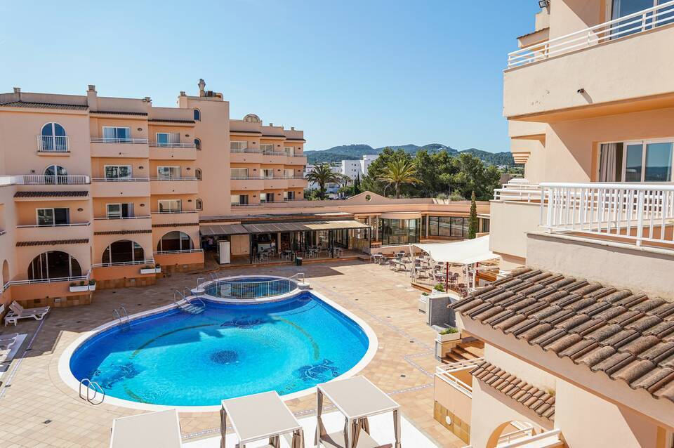 Akeah Rosamar Ibiza 1