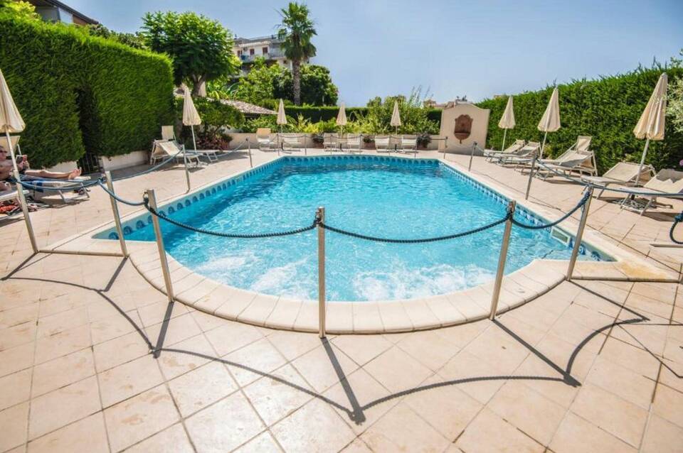 Villa Daphne 2