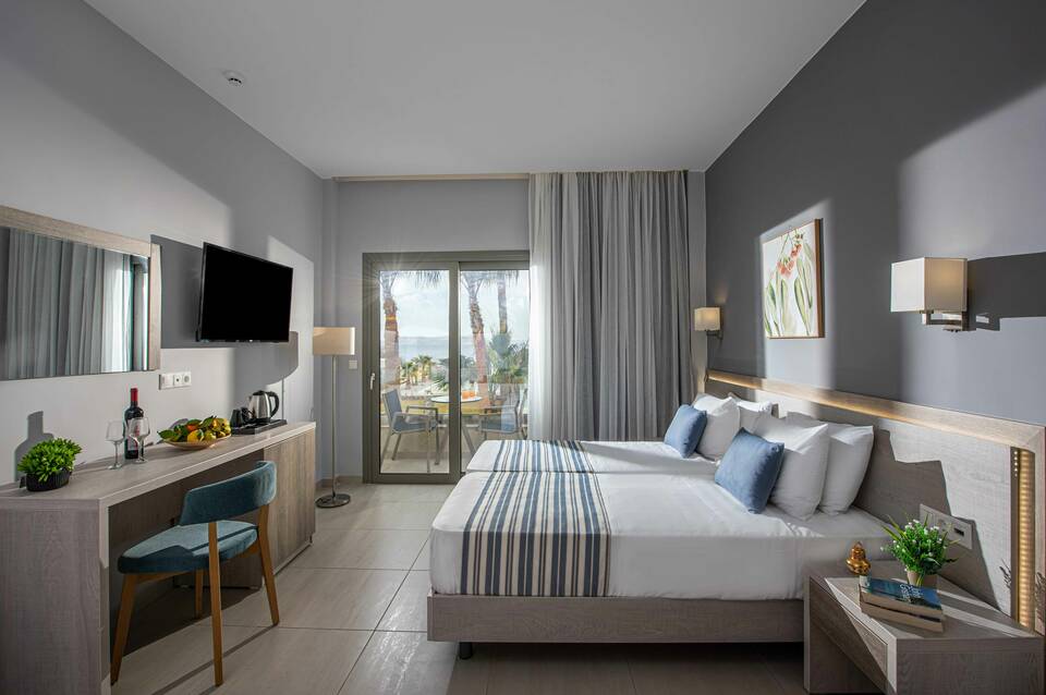 Saint George Gournes Bay 3