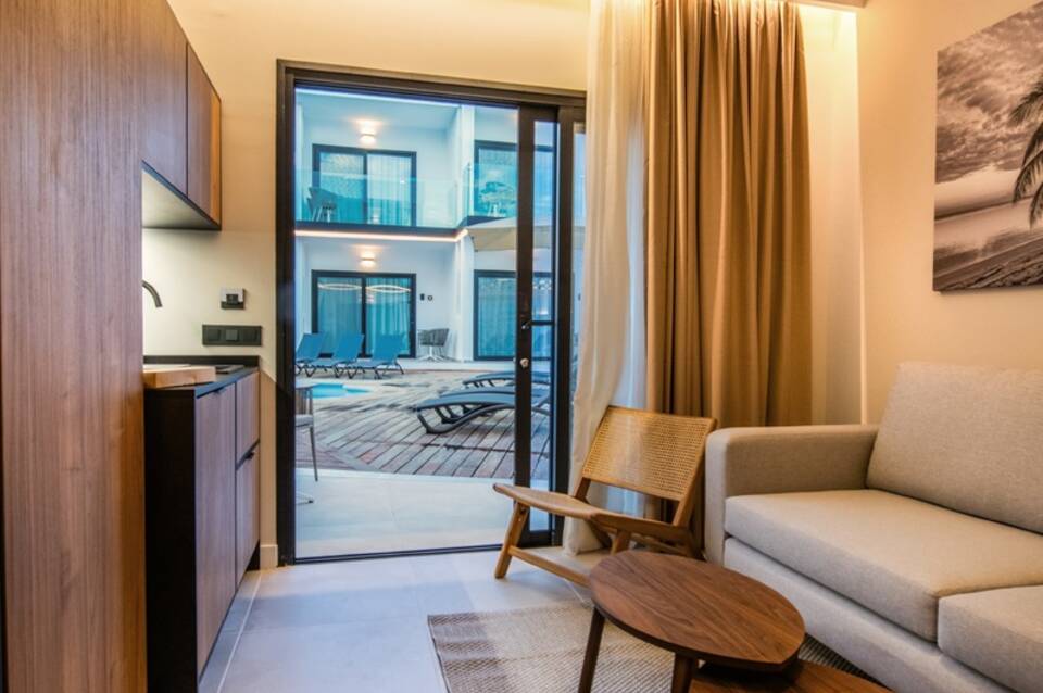 Saladar Suites Boutique 3
