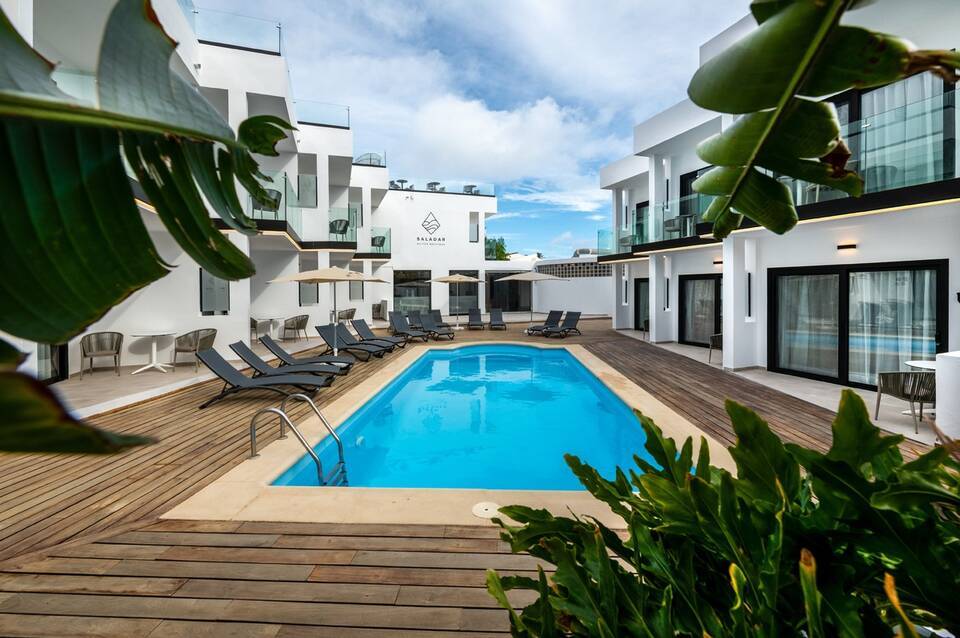 Saladar Suites Boutique 1