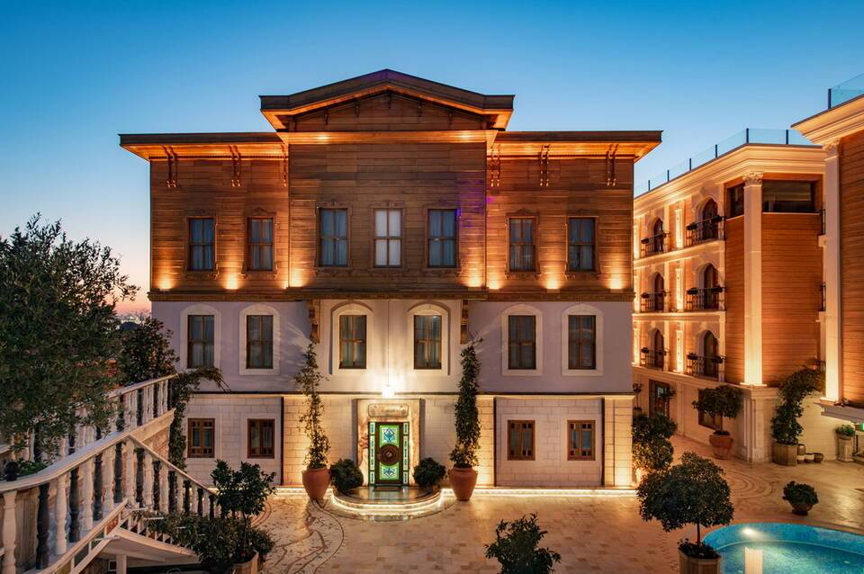 Seven Hills Palace Hotel 2