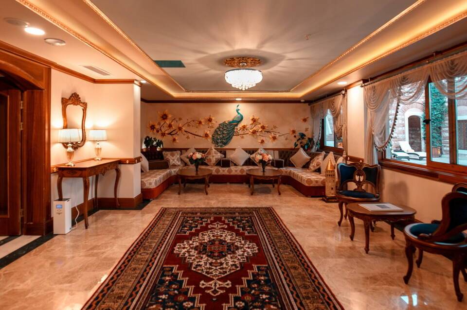 Seven Hills Palace Hotel 3