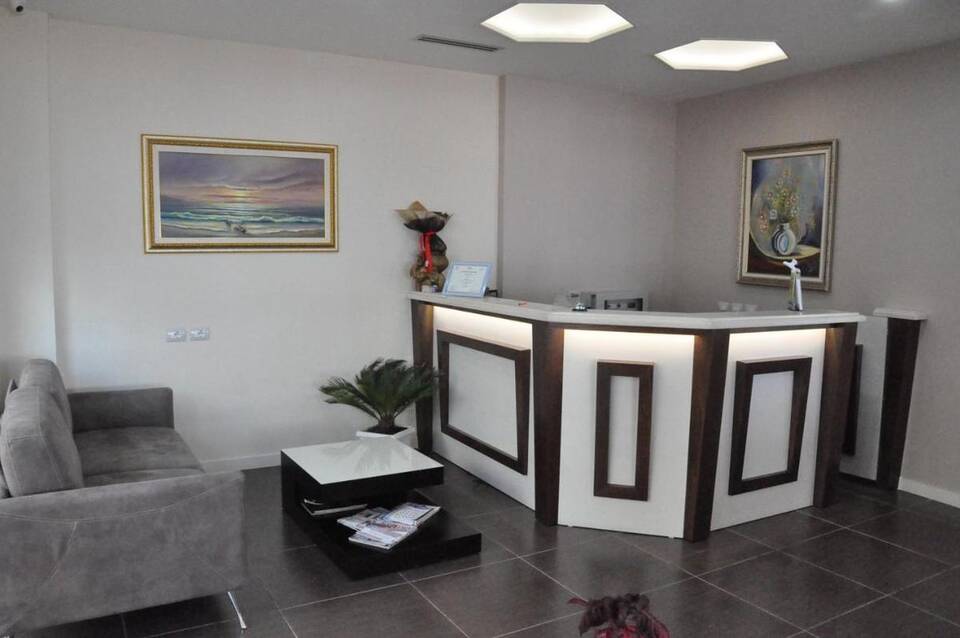 Coral Hotel & Resort 3