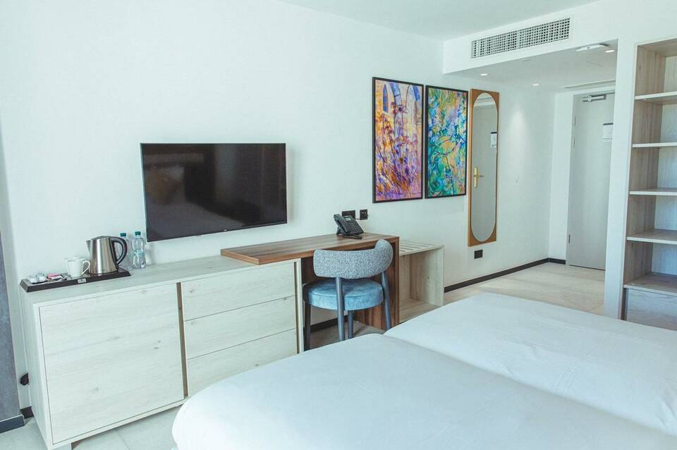 CA Sand Dune Hotel 2