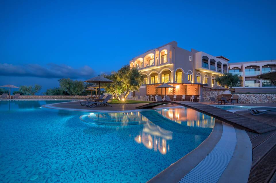 Elegance Luxury Executive Suites 1