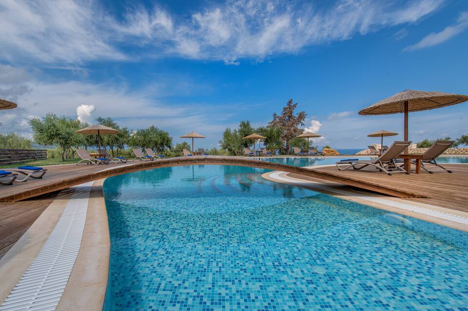 Elegance Luxury Executive Suites 5