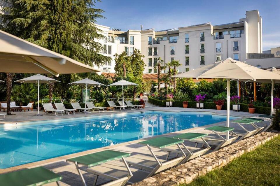 Rogner Hotel Tirana 5