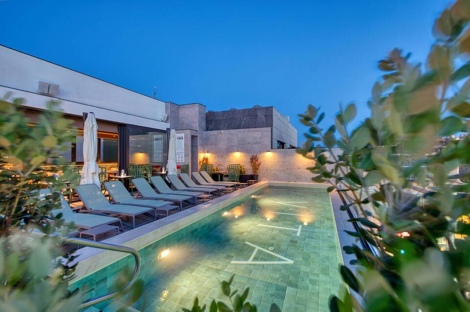 VITA Hotel & Rooftop 1