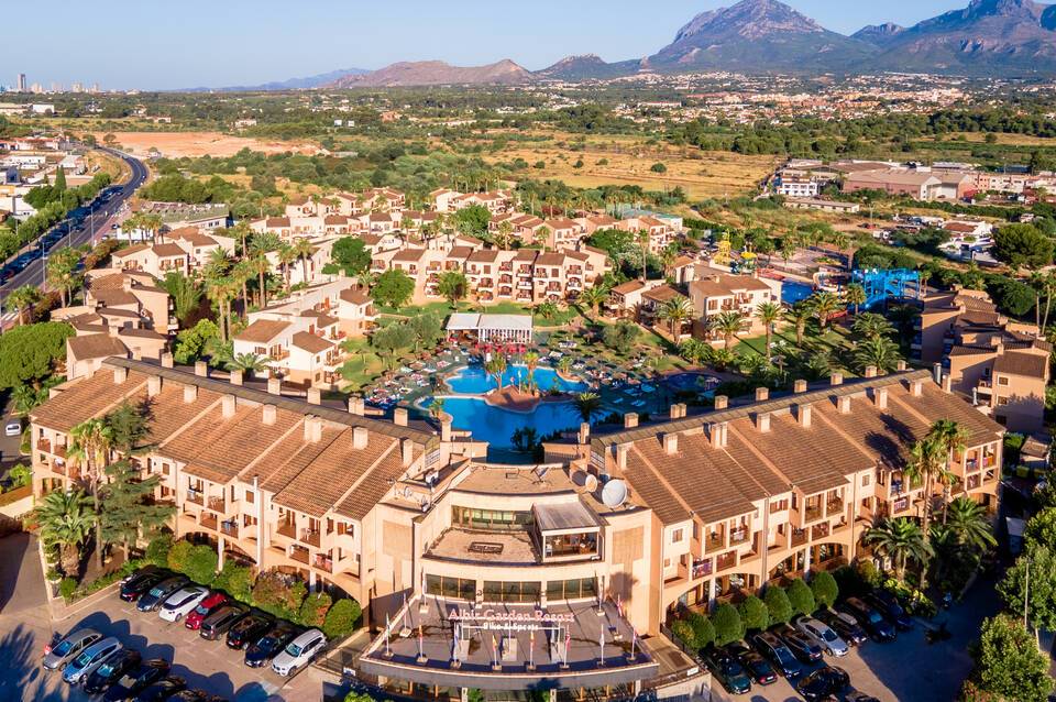 Albir Garden Resort & Aqua Park 1