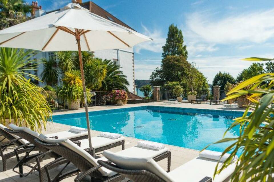 St Brelade's Bay Hotel 3