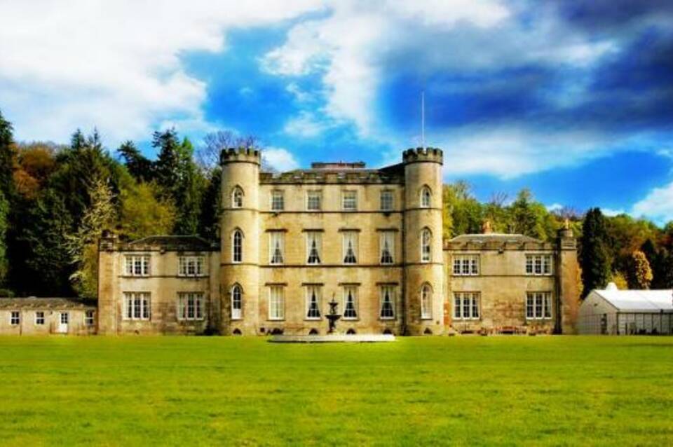 Melville Castle 1