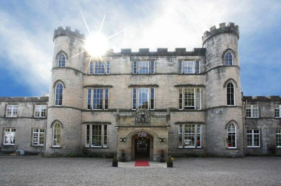Melville Castle 4