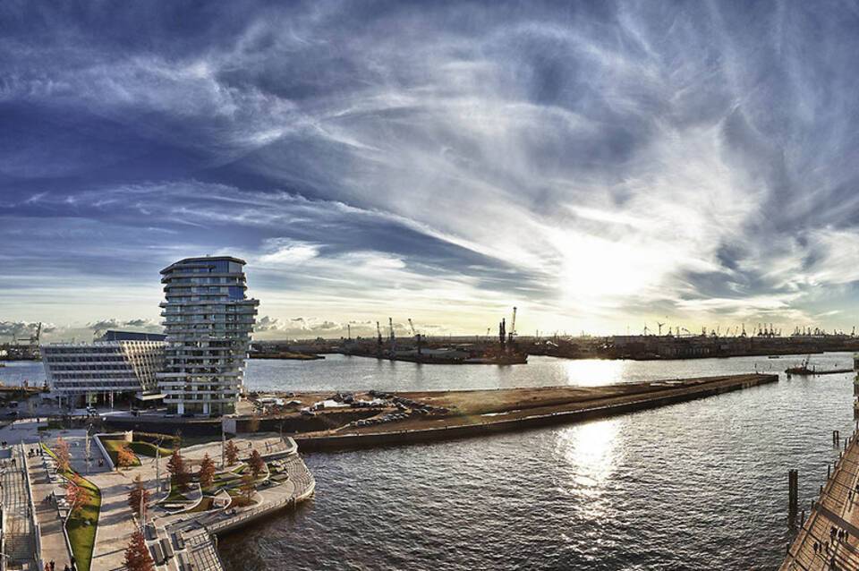 B&B HOTEL Hamburg-Airport 1