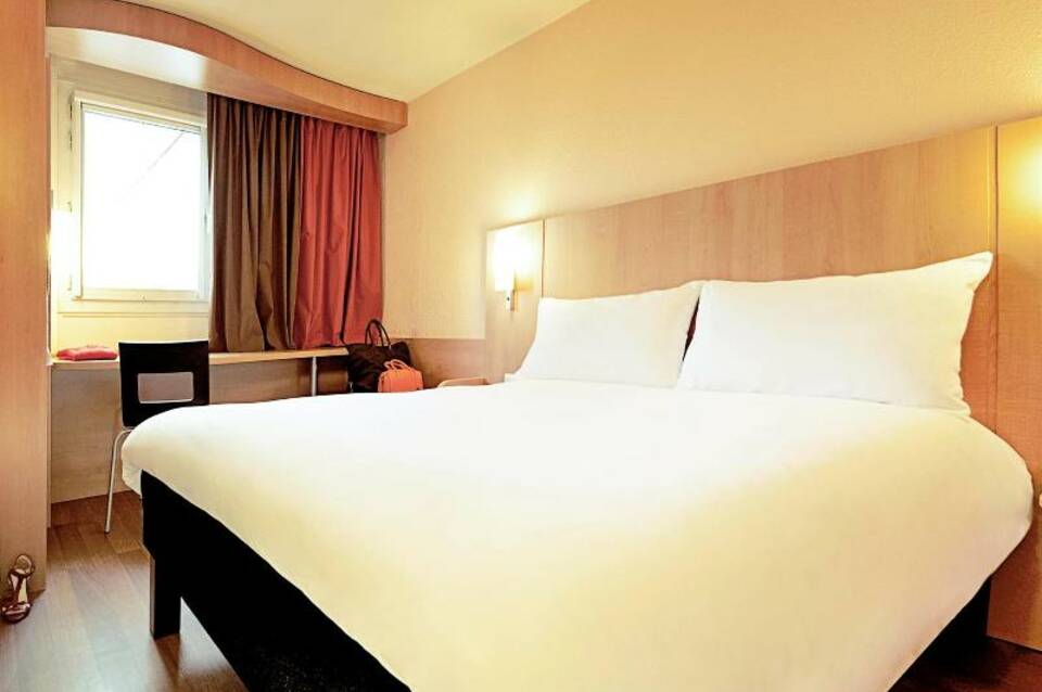 B&B HOTEL Hamburg-Airport 5