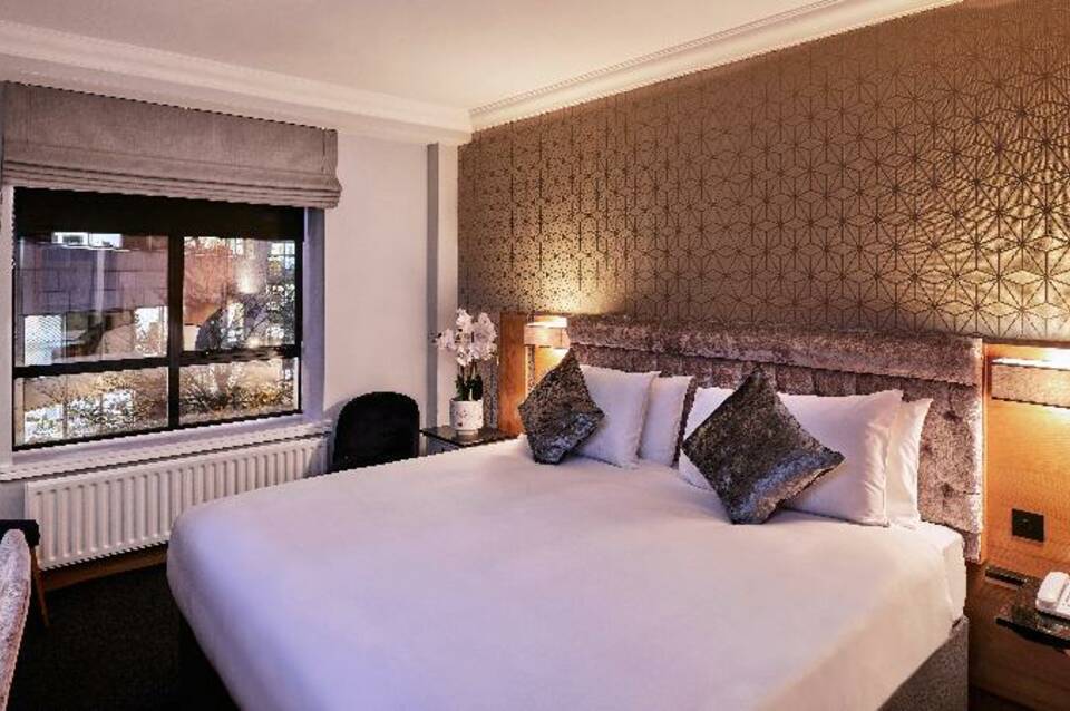 Handel’s Hotel 4