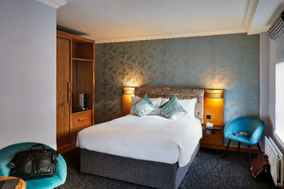 Handel’s Hotel 5