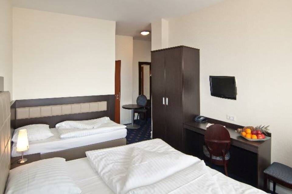 NOVUM Hotel Continental Hamburg 4