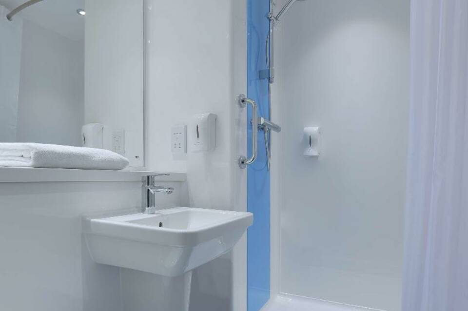 Travelodge Dublin Airport North Swords 5