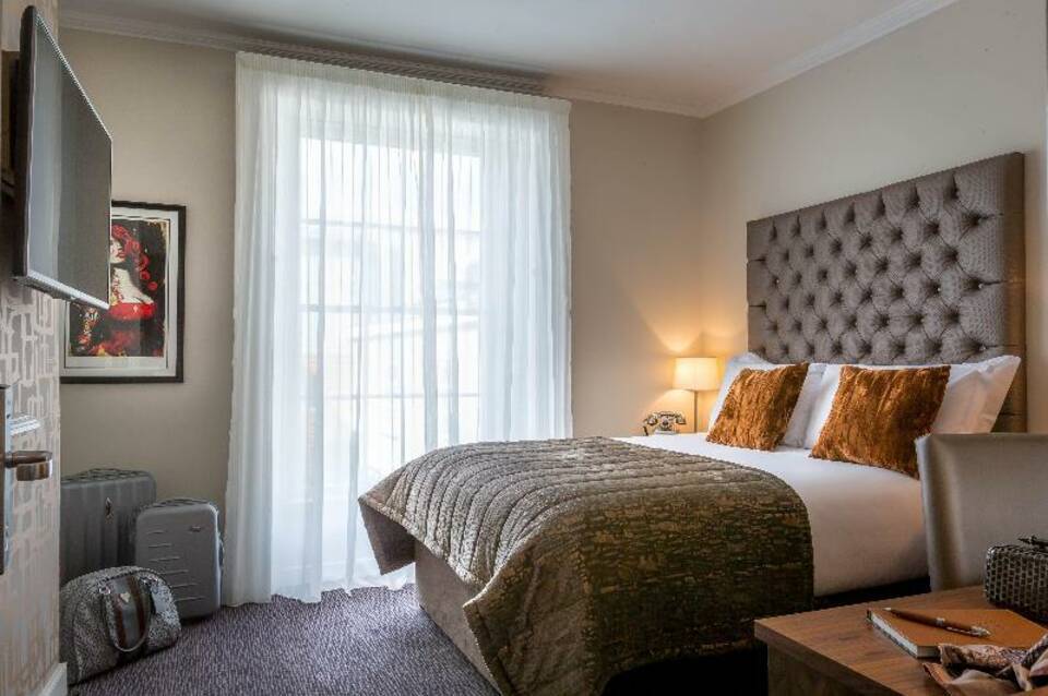 The Fleet Street Hotel 1