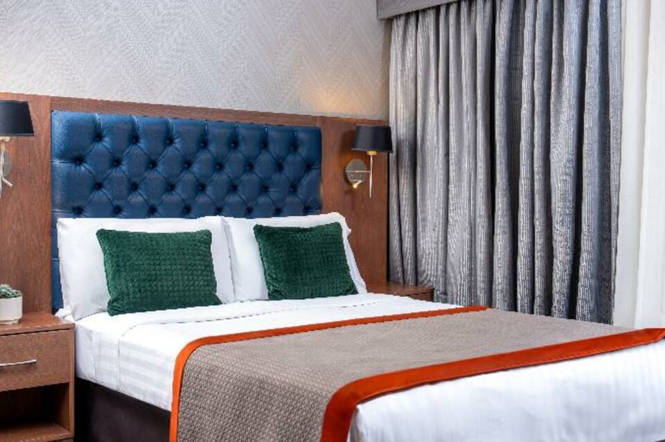 The Fleet Street Hotel 5