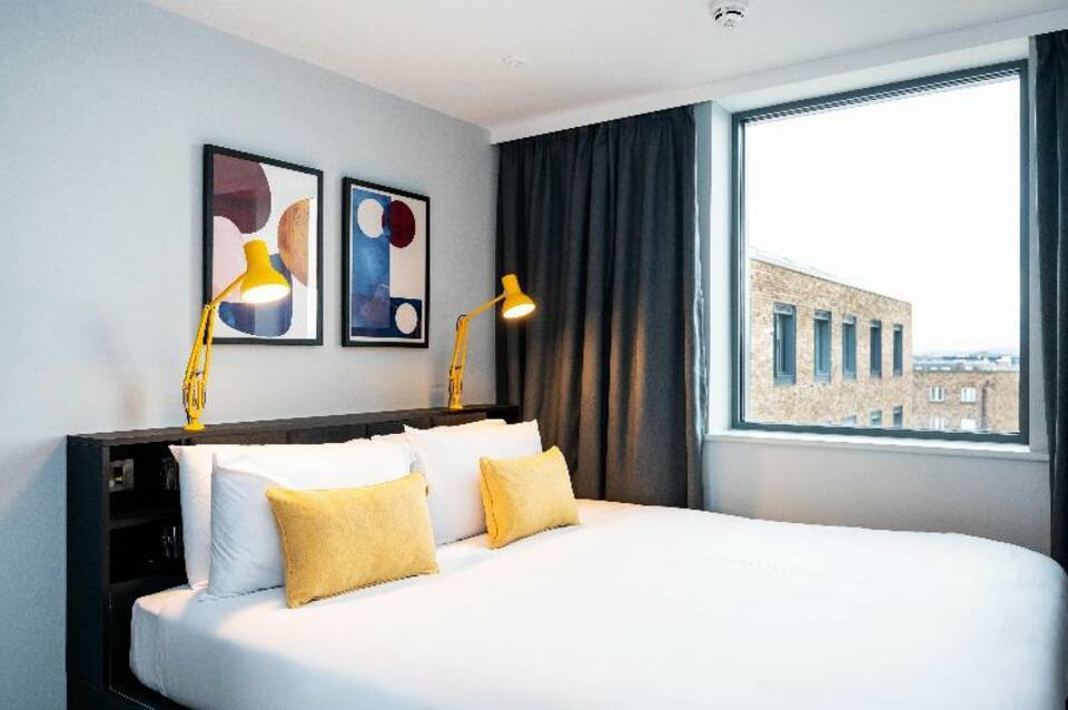 Staycity Aparthotels Tivoli 5