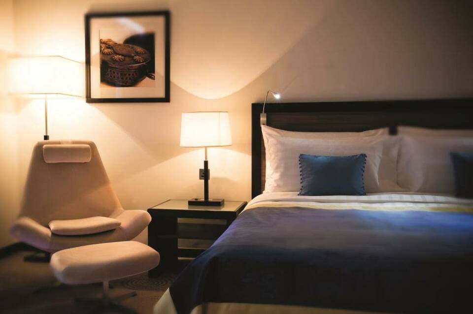 AVANI Deira Dubai Hotel 4