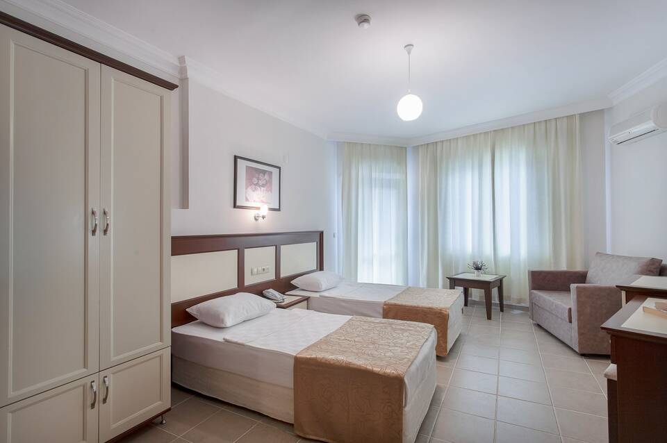 Kaila City Hotel 5