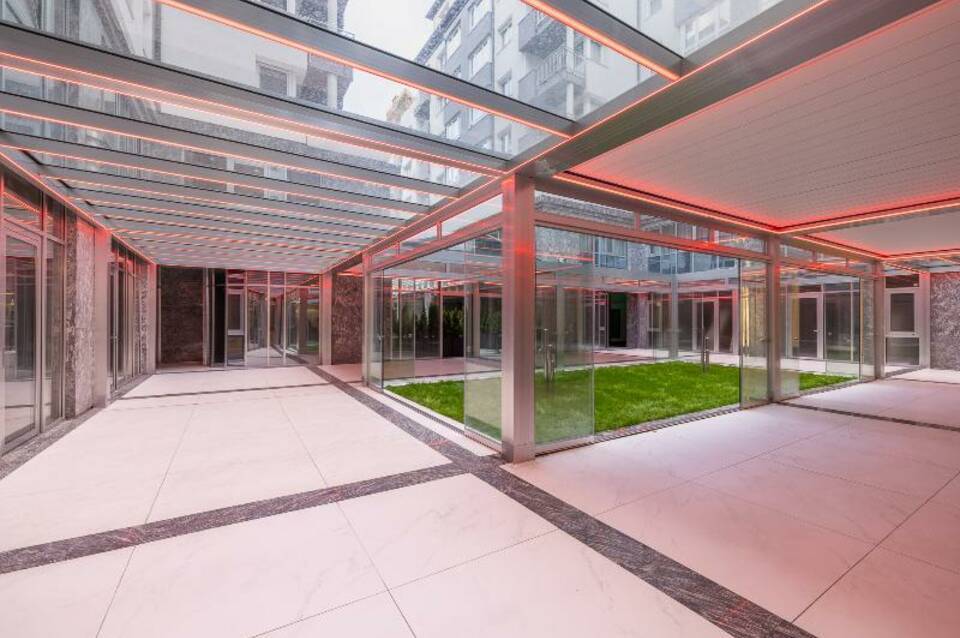 Silver Crown Hotel & Residence Palace Quarter 5