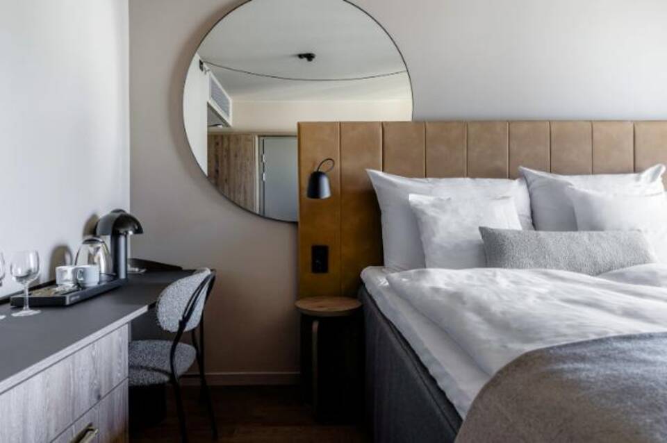 Clarion Hotel Helsinki Airport 5