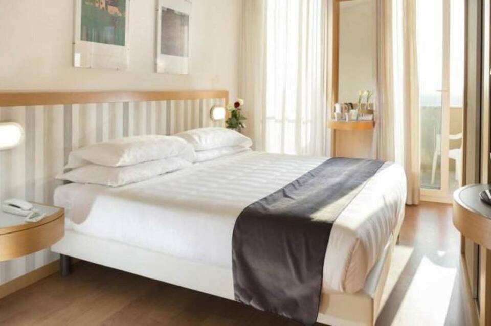 Hotel Ascot 2