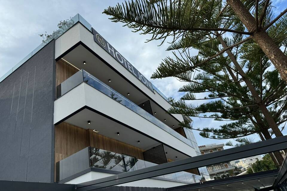 Joni Hotel 1