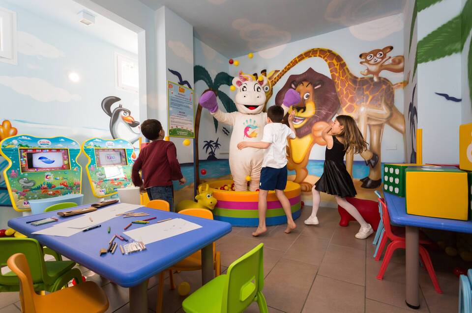 Color Mokambo Shore Design Hotel 1