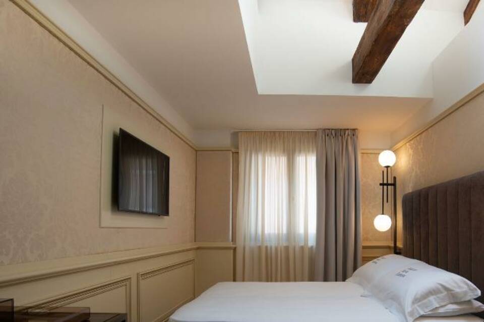 Eight Venezia 4