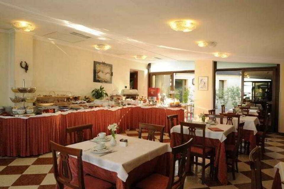 Romantik Hotel Russo Palace 5